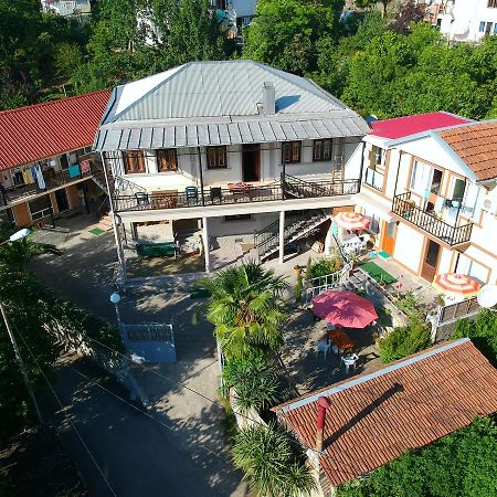 Guest House Nino Makhinjauri Luaran gambar