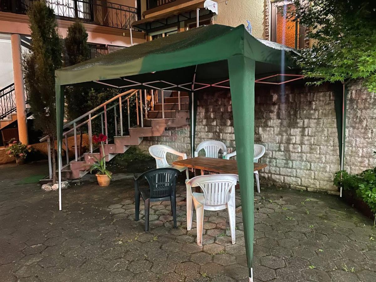 Guest House Nino Makhinjauri Luaran gambar